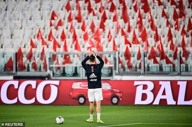 Rạng sáng 9/3, Juventus tiếp đón Inter trên sân nhà trong một trận đấu không có khán giả do các lo ngại từ dịch COVID-19.