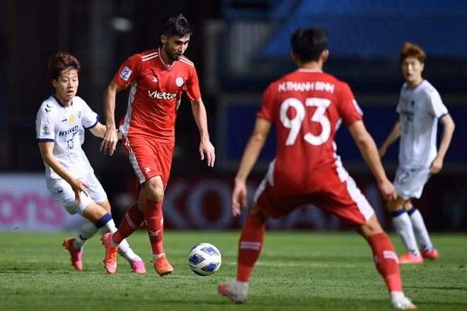 Tuy nhiên Viettel FC thiếu đi một chút may mắn để chuyển hóa các cơ hội của mình thành bàn thắng. Ảnh: AFC.