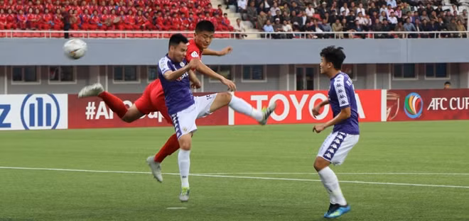 Dù rất nỗ lực nhưng Hà Nội FC đã không thể ghi bàn vào lưới đối thủ. Ảnh: AFC.