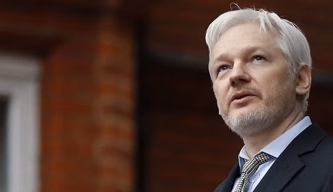 Nhà sáng lập WikiLeaks Julian Assange.