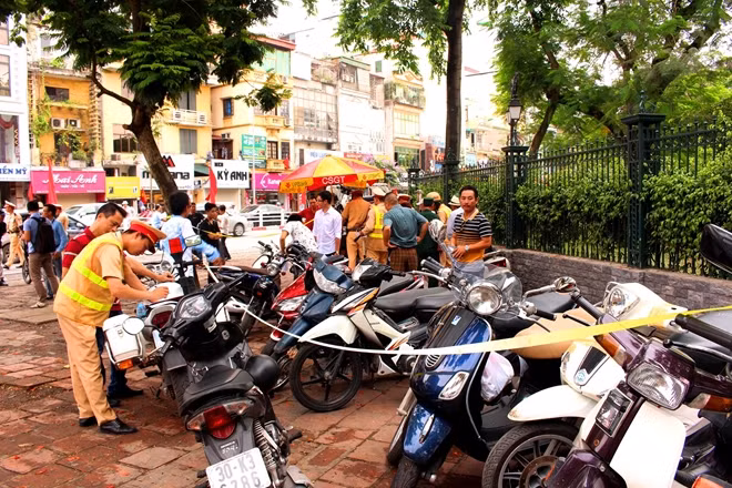 Người vi phạm giao thông sẽ thuận lợi hơn khi nộp phạt qua Cổng dịch vụ công Quốc gia. Ảnh minh họa: CTV.