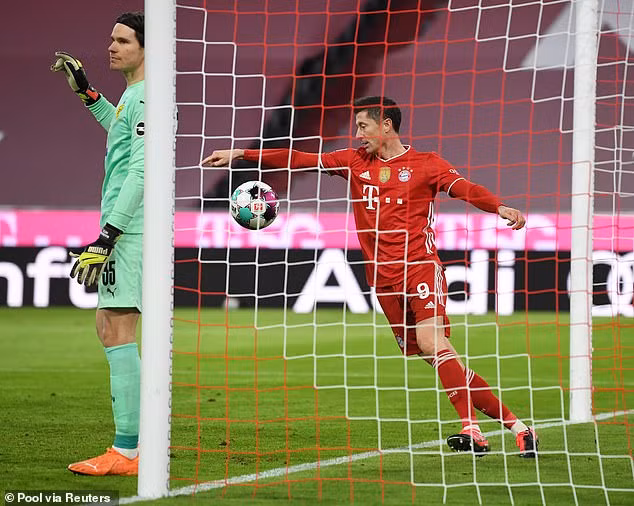 Nhưng đó cũng là tất cả những gì mà Haaland và đội bóng áo vàng đen làm được trước Bayern bởi trong thời gian còn lại, trận đấu trở thành màn độc diễn của "Hùm xám".
