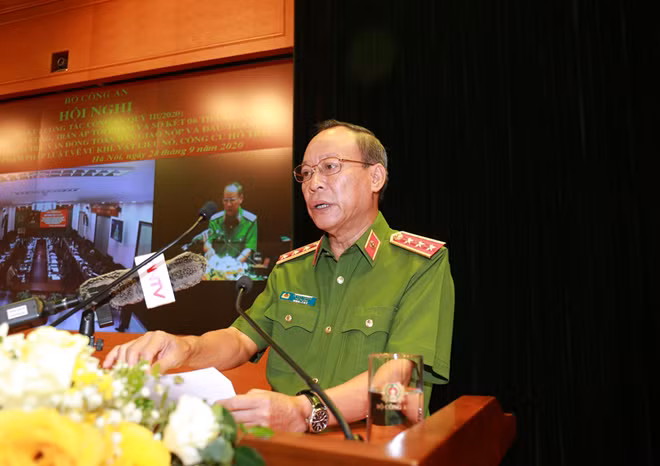 Thứ trưởng Lê Quý Vương phát biểu quán triệt nội dung Hội nghị.