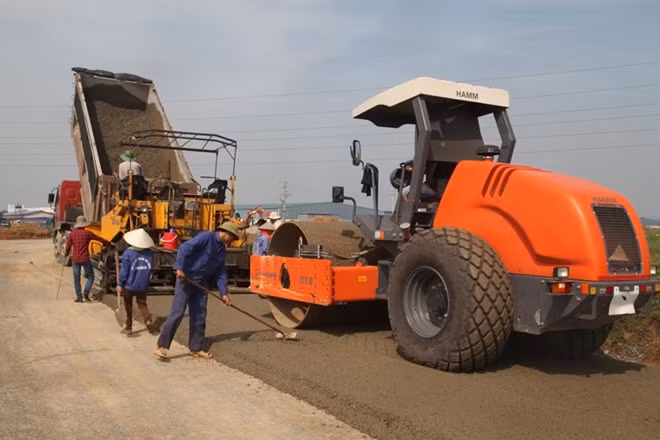 Các dự án hạ tầng giao thông Vĩnh Phúc phấn đấu đẩy nhanh tiến độ, giải ngân hết 100% vốn đầu tư công được giao.