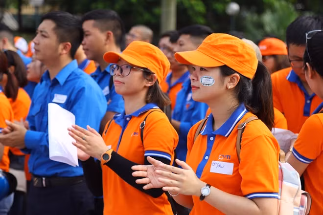 Chương trình thu hút đông đảo các Đoàn viên thanh niên từ quận Tây Hồ, Hà Nội và Tổng công ty PTI tham gia.
