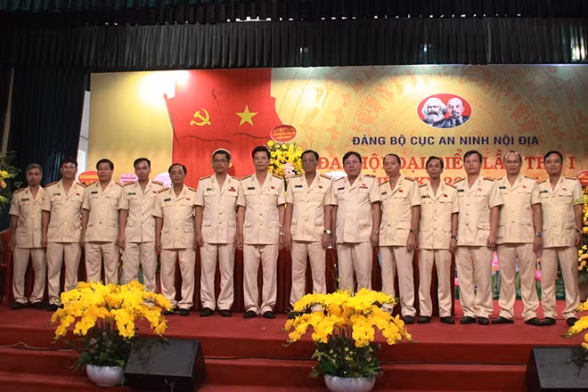 Ban chấp hành Đảng bộ Cục An ninh nội địa nhiệm kỳ 2020-2025 ra mắt.
