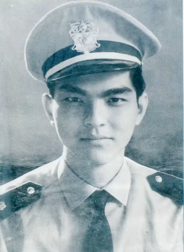 Trung úy Phương- Vai diễn để đời của NSND Thế Anh trong phim “Nổi gió”. Trung úy Phương- Vai diễn để đời của NSND Thế Anh trong phim “Nổi gió”.