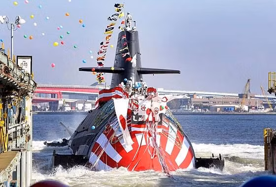 SS-510 được hạ thủy tại Kobe hôm 6-11.