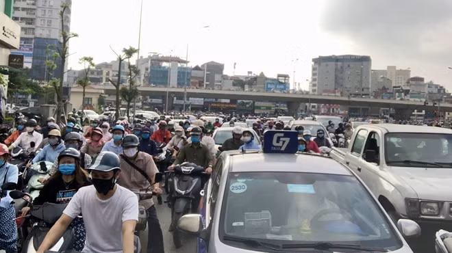 Người tham gia giao thông nếu vi phạm nhiều lần sẽ bị thu hồi GPLX và buộc thi lại.