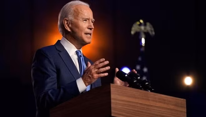 Ứng viên đảng Dân chủ Joe Biden phát biểu sau khi được truyền thông tuyên bố giành chiến thắng với 279 phiếu đại cử tri. Ảnh: Getty.