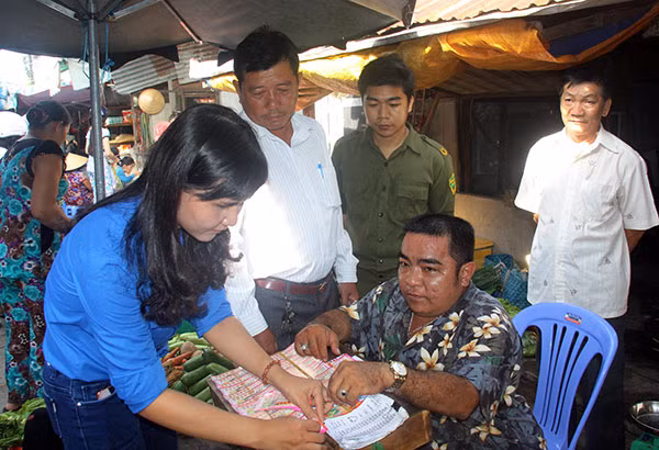 Thường xuyên tuyên truyền, vận động, giúp người dân nâng cao nhận thức về tác hại của ma túy.