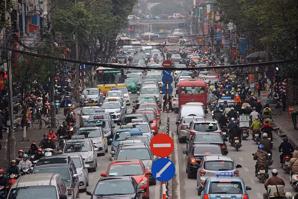 Nhu cầu đi lại của người dân vào dịp lễ, Tết tăng cao đột biến. Ảnh: CTV