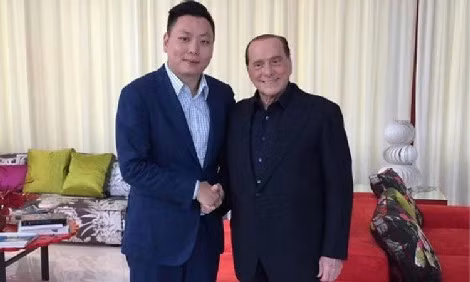Những ông chủ Trung Quốc như Yonghong Li (trái) sẽ giúp bóng đá Italia thức giấc? Những ông chủ Trung Quốc như Yonghong Li (trái) sẽ giúp bóng đá Italia thức giấc?