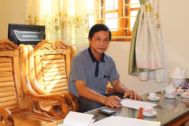 Ông Vi Ngọc Tấn - Chủ tịch UBND xã Yên Thuận.