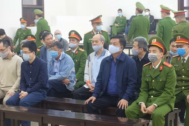 Bị cáo Đinh La Thăng và đồng phạm.