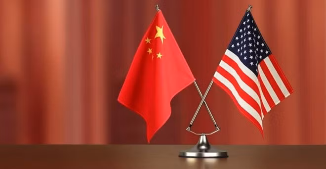 Một loạt động thái đáng lo ngại giữa Mỹ và Trung Quốc lại diễn ra ngay khi đàm phán thương mại song phương có dấu hiệu khởi sắc. Ảnh: Shutterstock..