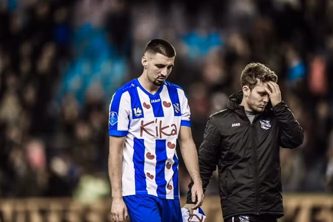 SC Heerenveen nhận liên tiếp các thất bại vì hàng thủ mắc sai lầm. Ảnh: SC Heerenveen
