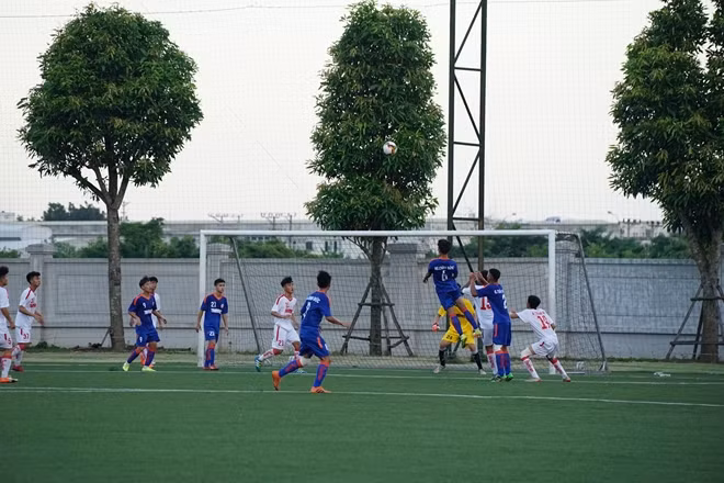 U19 CAND với sức trẻ và trình độ kỹ thuật tốt đã thi đấu vô cùng nỗ lực song sự thiếu may mắn trong các pha dứt điểm khiến họ không thể xuyên thủng mảnh lưới đối phương.
