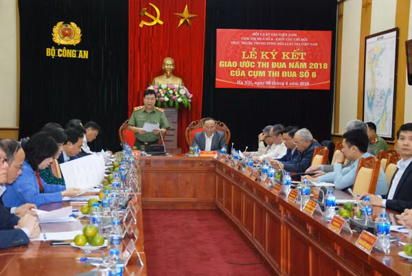 Trung tướng Nguyễn Ngọc Anh chủ trì lễ ký kết.