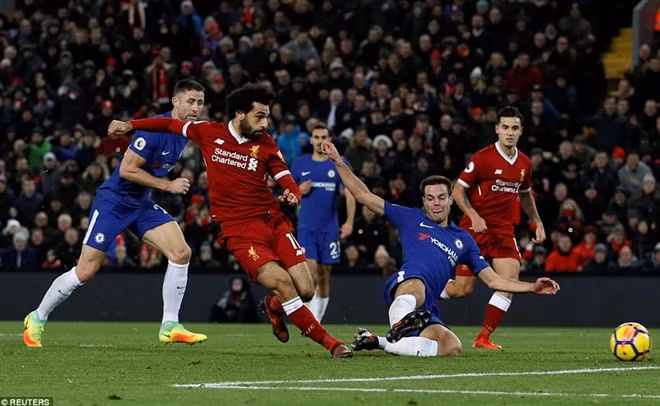 Bàn thắng mở tỷ số của Salah. Ảnh: Reuters.