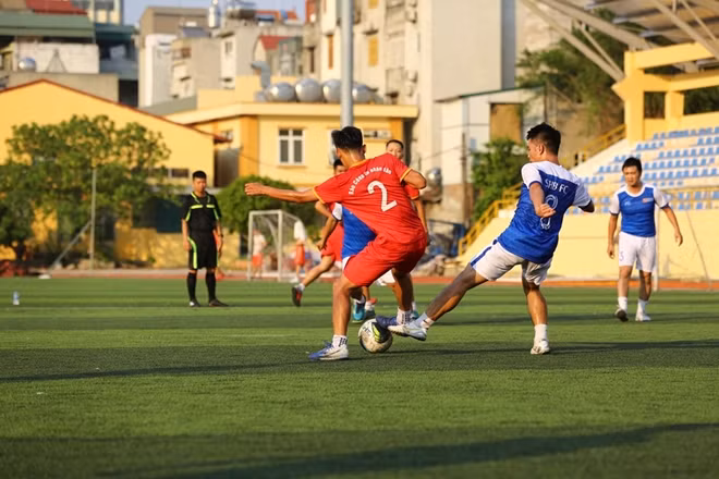 Đội Ngân hàng SHB có được bàn mở tỷ số sớm.