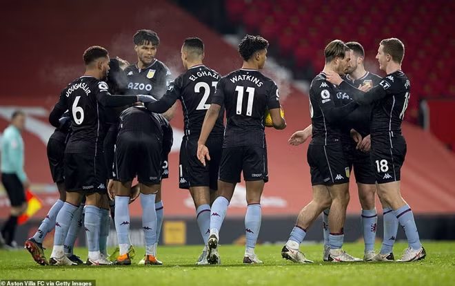 Những tưởng bàn thắng này sẽ giúp đội khách rời sân Old Trafford với 1 điểm nhưng mọi chuyện xoay chiều chỉ sau đó ít phút.