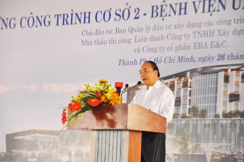 Thủ tướng Chính phủ Nguyễn Xuân Phúc phát biểu chỉ đạo tại buổi lễ. Thủ tướng Chính phủ Nguyễn Xuân Phúc phát biểu chỉ đạo tại buổi lễ.