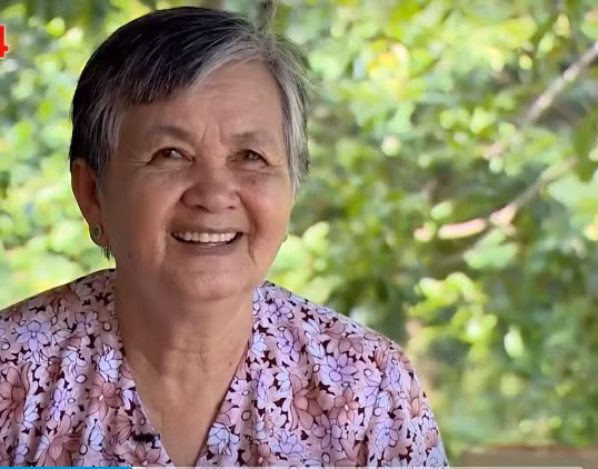 Bà Sáu Ánh lúc nào cũng cười hồn hậu.