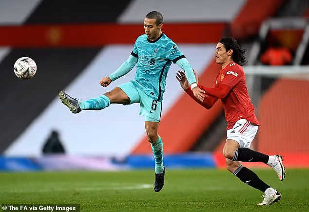 Trận đấu thuộc vòng 4 Cup FA vào rạng sáng 25/1 là lần thứ 2 trong vòng ít ngày Liverpool đụng độ với M.U