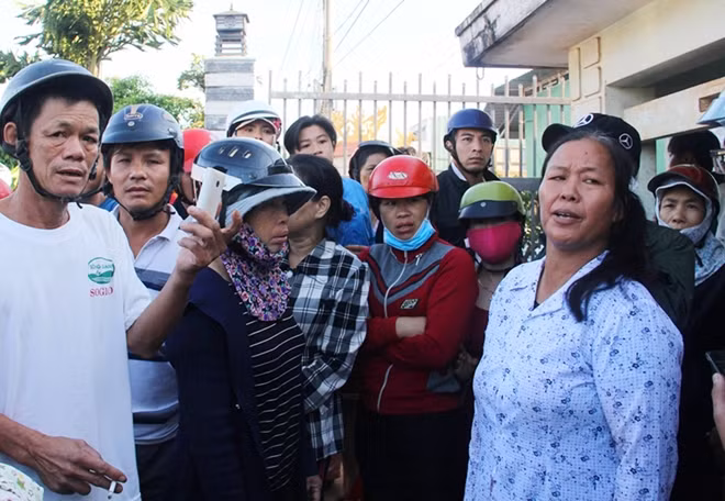 Bà Đinh Thị Xá – nạn nhân trên xe khách may mắn thoát chết.