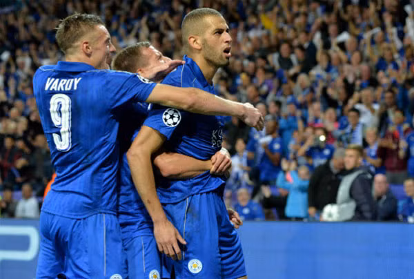 Leicester ăn mừng trong trận thắng Porto.