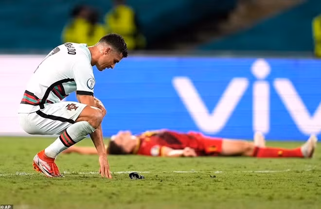 Sự vô duyên của Ronaldo cũng như hàng loạt chân sút khác là nguyên nhân chính khiến Bồ Đào Nha sớm phải chia tay Euro 2020 từ vòng 1/8.