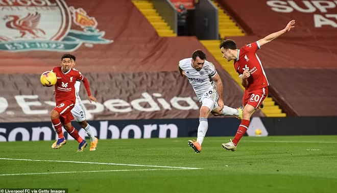 20 phút sau Liverpool có thêm bàn thắng thứ 2 tất nhiên lần này tác giả là một cầu thủ áo đỏ.