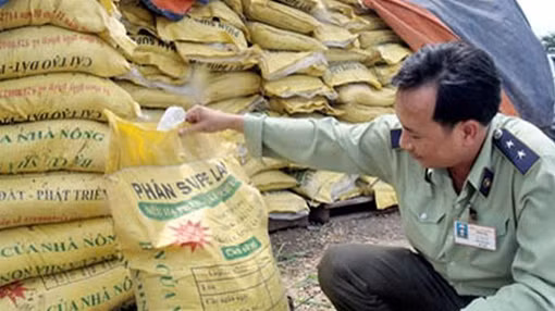 Xử lý nghiêm tổ chức, cá nhân sản xuất, kinh doanh phân bón giả