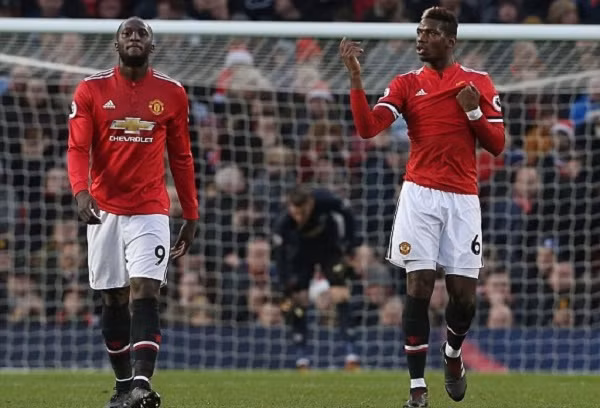 Lukaku chứng minh anh không thể tham gia phòng thủ. Ảnh: Man Utd.