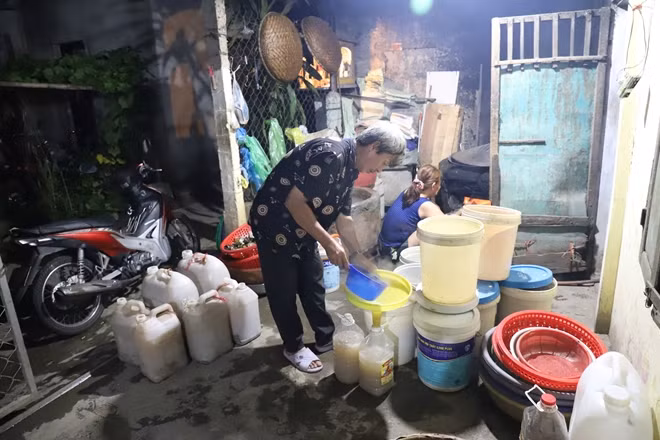 Do trong vùng quy hoạch treo nên cuộc sống người dân ở Cồn Hến còn quá nhiều khó khăn, vất vả.