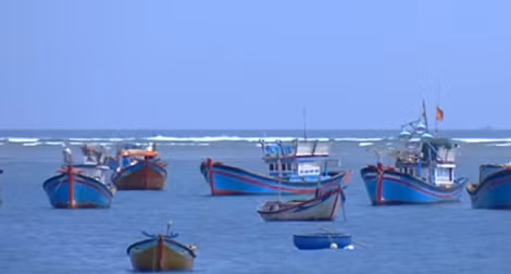 Làng chài “mở biển” đầu năm