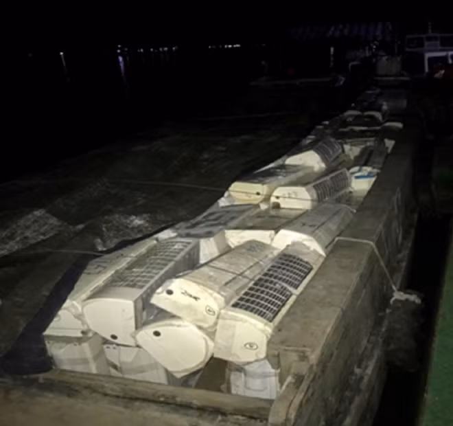 Phương tiện cùng tang vật bị lực lượng chức năng phát hiện bắt giữ