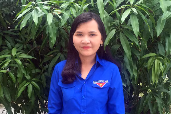 Chị Nguyễn Thị Sơn Ca, Bí thư Đoàn thị trấn Cái Tắc, huyện Châu Thành A (Hậu Giang).