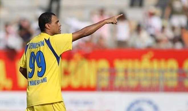 Denilson là ngoại binh hưởng lương cao nhất lịch sử V.League.