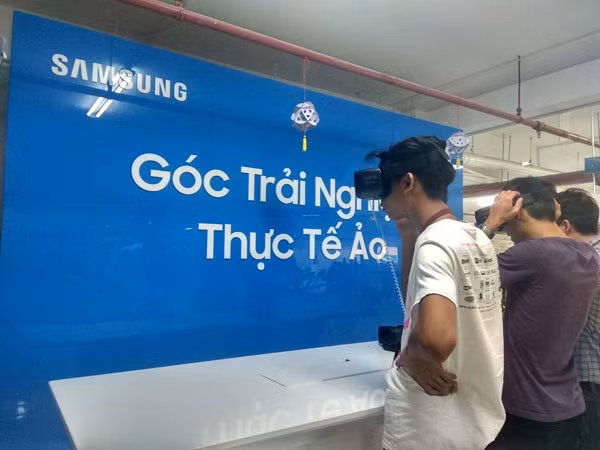 Góc trải nghiệm thực tế ảo do Samsung tài trợ.