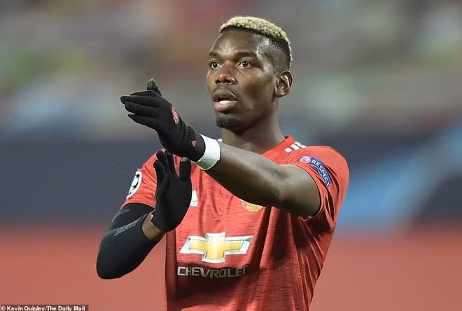 Pogba được ra sân ngay từ đầu tuy nhiên anh không chơi trọn vẹn trận đấu mà phải nhường chỗ cho Cavani vào phút thứ 81.