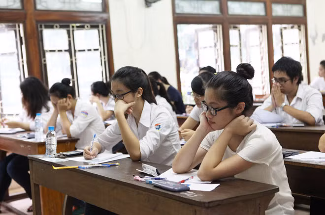 Thí sinh cần cẩn trọng khi đăng ký nguyện vọng vào các trường cao đẳng, đại học. Ảnh minh họa: Thiện Hoàng