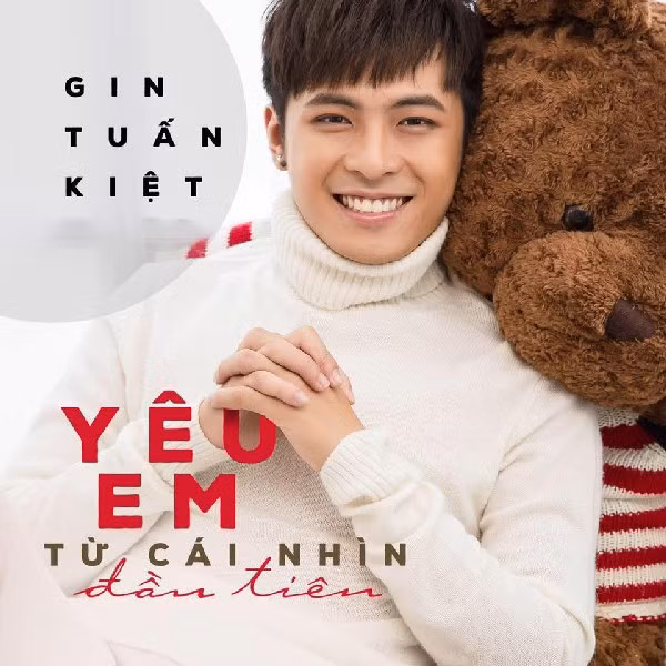 Bản cover “Yêu em từ cái nhìn đầu tiên” do chính Gin Tuấn Kiệt viết lời nhận được sự yêu thích của khán giả trẻ.