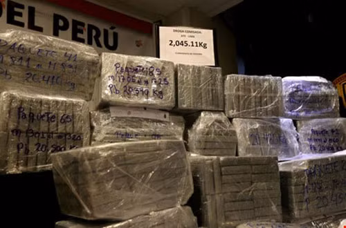 Cảnh sát Peru tịch thu hơn 2 tấn cocaine.