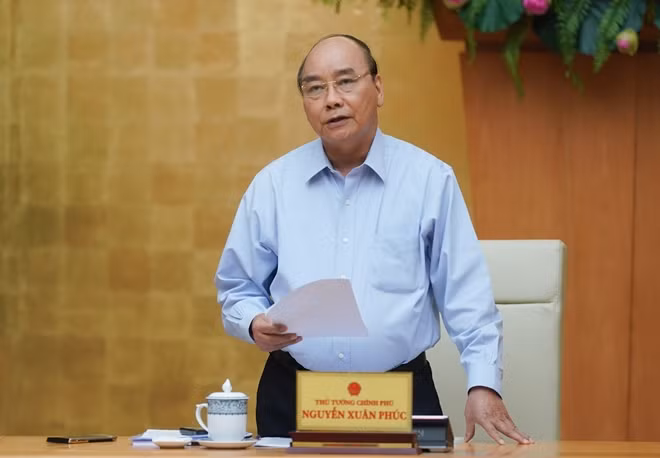 Thủ tướng Nguyễn Xuân Phúc chủ trì họp Thường trực Chính phủ nghe báo cáo của Ban Chỉ đạo quốc gia về phòng chống dịch COVID-19.