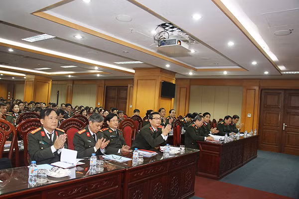Toàn cảnh Hội nghị.