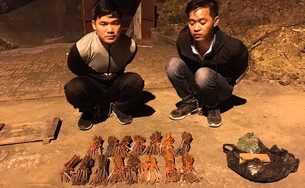 Các đối tượng vận chuyển vật liệu nổ trái phép. Các đối tượng vận chuyển vật liệu nổ trái phép.