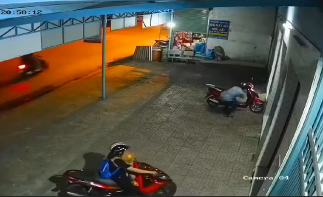 Nhiều người ỷ vào camera quan sát, khóa xe hiện đại nên lơ là trong việc quản lý tài sản dễ thành điểm ngắm của các đối tượng.