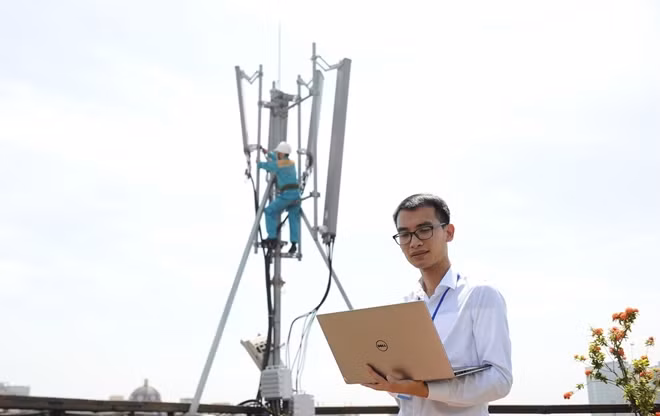 Các kĩ sư Viettel lên phương án tối ưu.